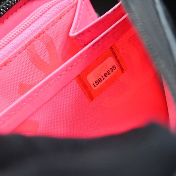 ❤️CHANEL Cambon Black Leather Wallet/Clutch❤️ - Picture 15 of 16